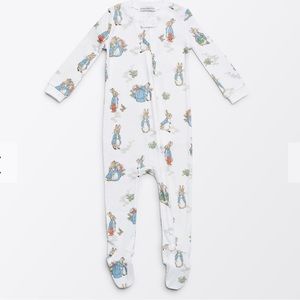 Pottery Barn Kids Peter Rabbit print zip pajamas
